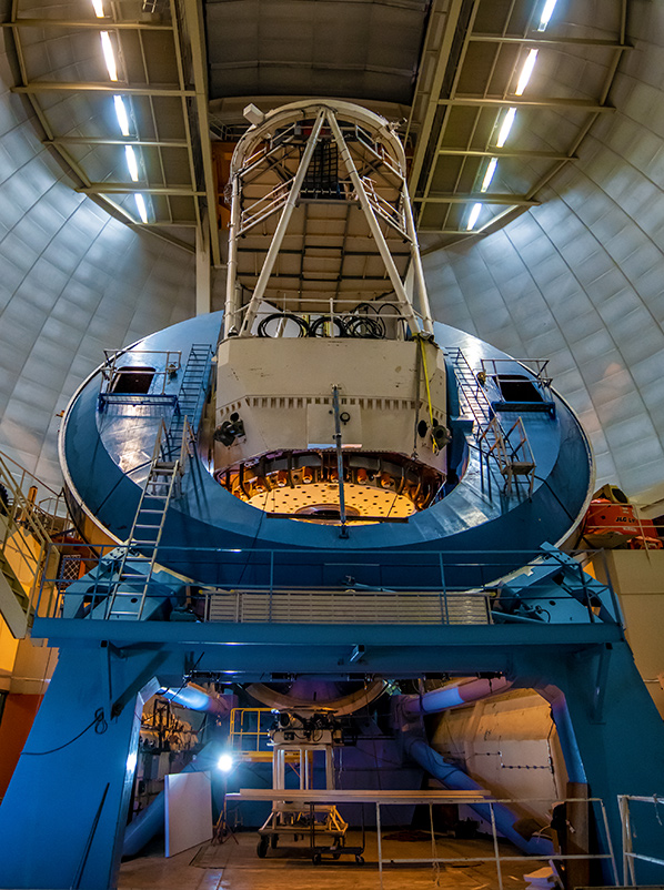 Mayall Telescope with DESI being installed