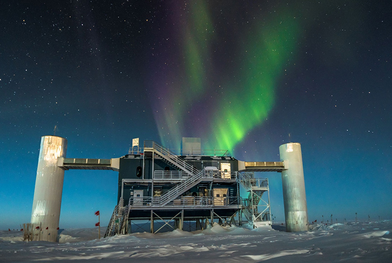 IceCube Neutrino Detector at the South Pole